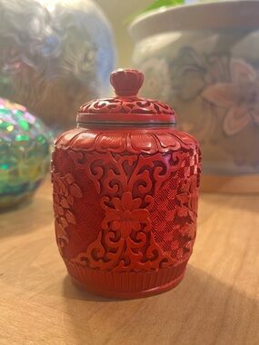 Vintage Cinnabar Hand Carved Blossoms Red Lacquer Small Lidded Ginger Jar